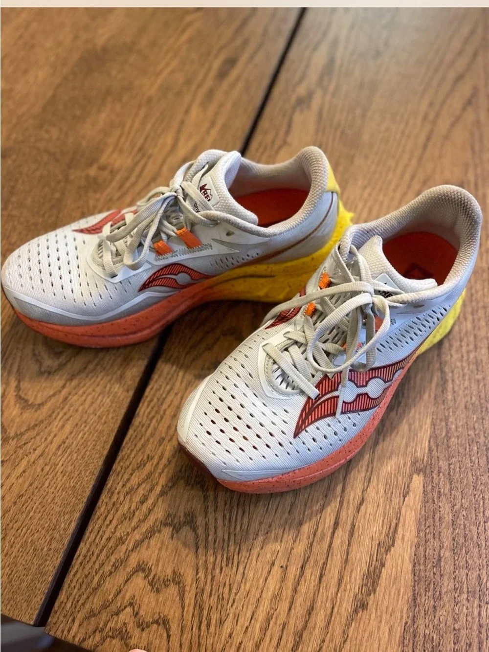 Saucony Endorphin Speed 4 Running Shoes - Picture 8 of 9
